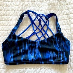 Lululemon Free to Be Bra